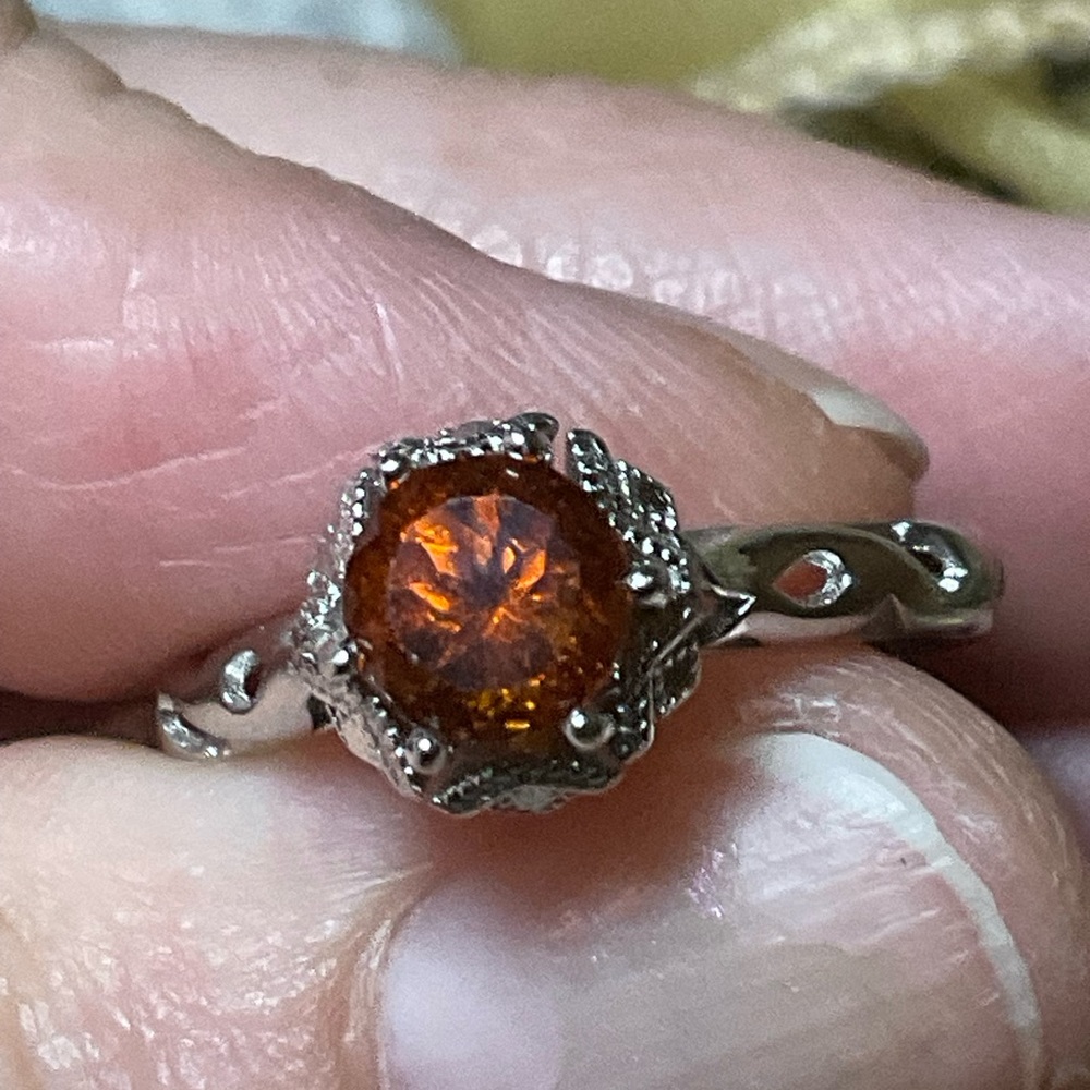 Garnet ring - Picture 7 of 8